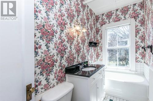 71 Rennies Mill Road, St. John'S, NL - Indoor Photo Showing Bathroom
