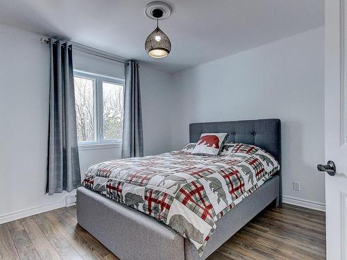 Chambre Ã Â coucher - 568 Rue Du Mont-Brome, Granby, QC - Indoor Photo Showing Bedroom