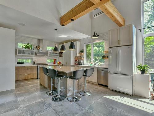 Kitchen - 75 Ch. Luna, Saint-Sauveur, QC - Indoor Photo Showing Kitchen With Upgraded Kitchen