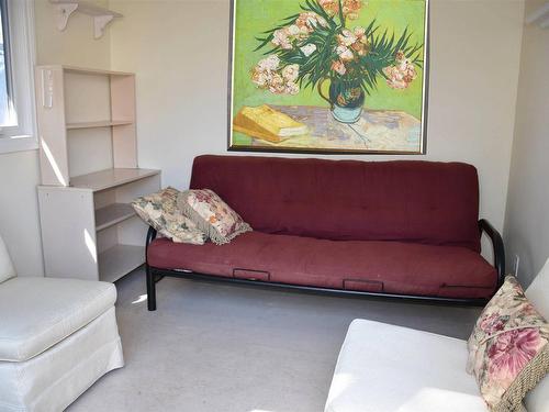 728 Riverview Drive, Fort Frances, ON - Indoor Photo Showing Living Room