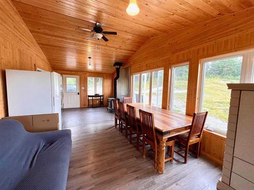 1615 Coker Road, Kenora, ON - Indoor Photo Showing Dining Room