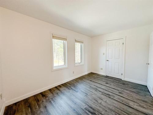 1 35 Nash Street, Kenora, ON - Indoor Photo Showing Other Room