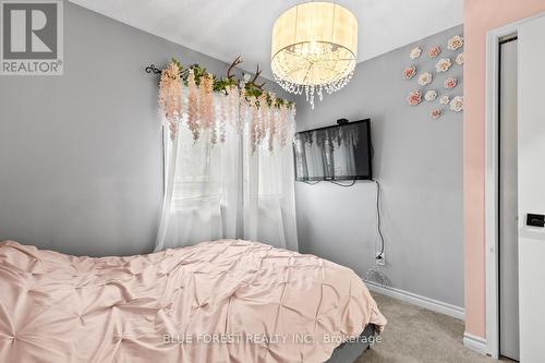 4 Woodland Road, Central Elgin, ON - Indoor Photo Showing Bedroom
