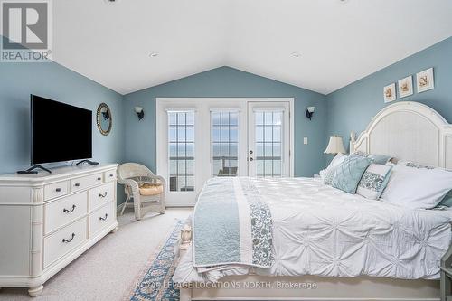 9 - 209707 Highway 26, Blue Mountains, ON - Indoor Photo Showing Bedroom