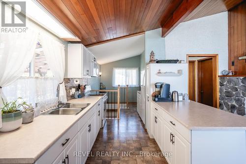 9 Tanners Road, Tay, ON - Indoor Photo Showing Kitchen With Double Sink