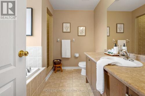 78 Cook Street, Kawartha Lakes, ON - Indoor Photo Showing Bathroom