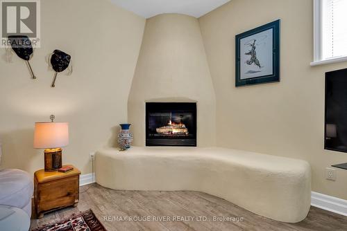 13 Sunset Drive, Cobourg, ON - Indoor Photo Showing Living Room With Fireplace
