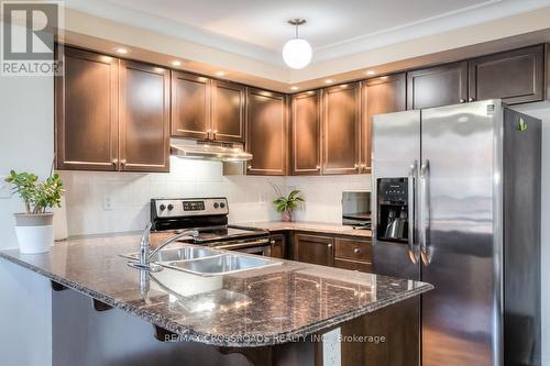 23 - 669D Warden Avenue, Toronto, ON - Indoor Photo Showing Kitchen With Double Sink With Upgraded Kitchen