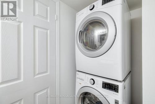 23 - 669D Warden Avenue, Toronto, ON - Indoor Photo Showing Laundry Room