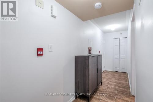 23 - 669D Warden Avenue, Toronto, ON - Indoor Photo Showing Other Room