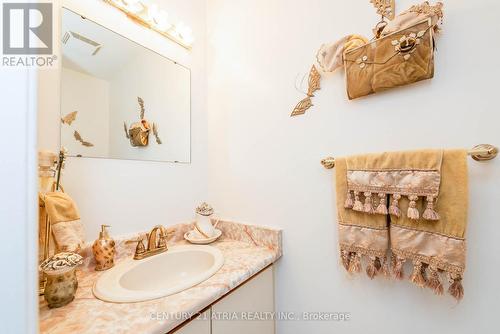 30 Houndtrail Drive, Toronto, ON - Indoor Photo Showing Bathroom