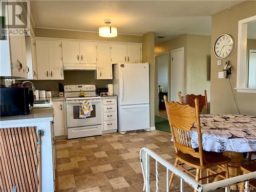 727 4Ieme Avenue, Grand Falls, NB - Indoor Photo Showing Kitchen