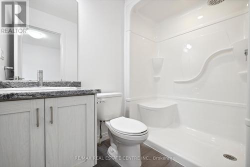 296 - 30 Times Square Avenue N, Hamilton, ON - Indoor Photo Showing Bathroom