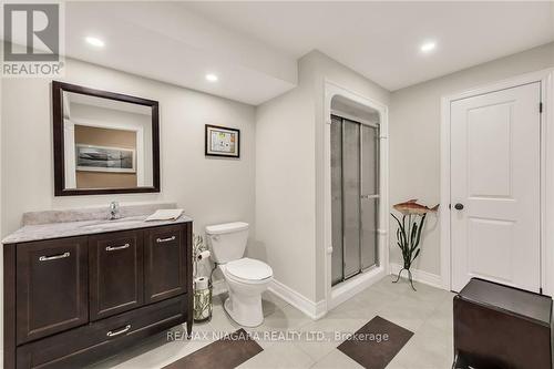 26 Emerald Common, St. Catharines, ON - Indoor Photo Showing Bathroom