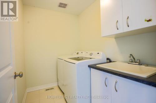 47 Videl Crescent N, St. Catharines, ON - Indoor Photo Showing Laundry Room