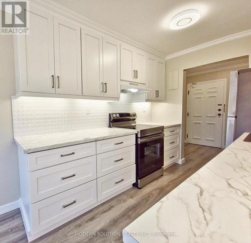 211 - 600 Grenfell Drive, London, ON - Indoor Photo Showing Kitchen