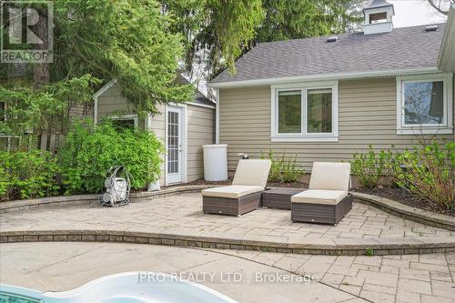 1037 Lakeshore Road W, Oakville, ON - Outdoor With In Ground Pool