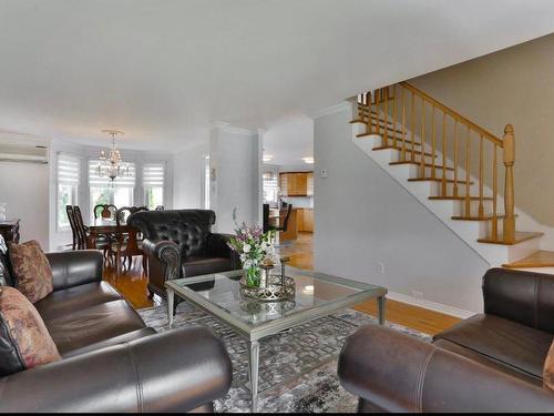 Salon - 1145 Rue De Munich, Laval (Auteuil), QC - Indoor Photo Showing Living Room