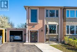 7462 HOMESIDE GARDENS  Mississauga, ON L4T 2A7
