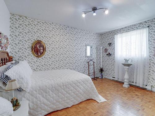 Chambre Ã Â coucher - 594 Rue De Providence, Repentigny (Repentigny), QC - Indoor Photo Showing Bedroom