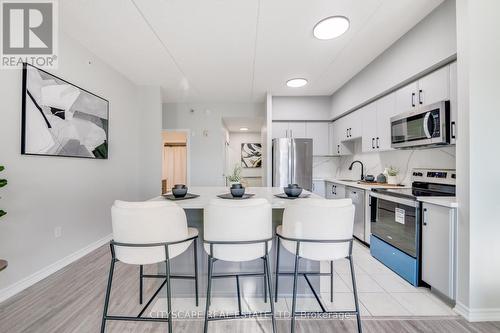 501 - 630 Sauve Street, Milton, ON - Indoor Photo Showing Kitchen With Upgraded Kitchen