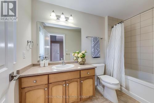 42 Sexton Crescent, Hamilton, ON - Indoor Photo Showing Bathroom