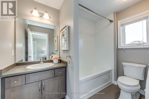 42 Sexton Crescent, Hamilton, ON - Indoor Photo Showing Bathroom