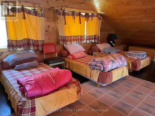 425 Nicol Island, Addington Highlands, ON - Indoor Photo Showing Bedroom