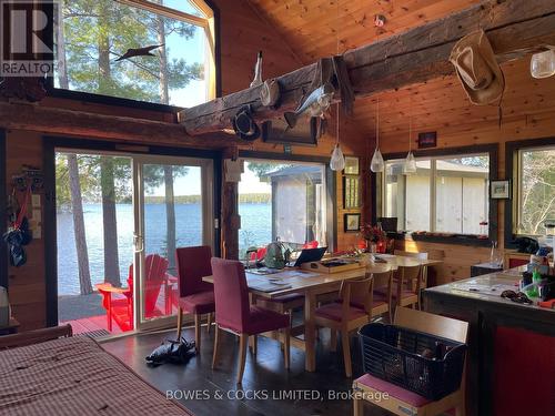 425 Nicol Island, Addington Highlands, ON - Indoor Photo Showing Dining Room