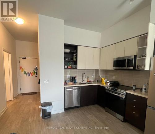 206 - 4655 Metcalf Avenue, Mississauga, ON - Indoor Photo Showing Kitchen