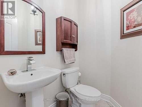 25 Keenan Drive, Adjala-Tosorontio, ON - Indoor Photo Showing Bathroom