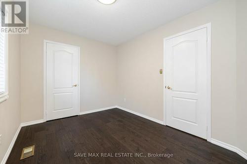 5 Mugford Road, Aurora, ON - Indoor Photo Showing Other Room