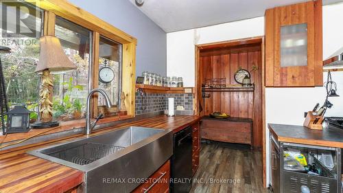 2A Penetanguishene Road, Barrie, ON - Indoor Photo Showing Kitchen With Double Sink