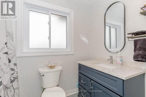 44 Russell Hill Drive, Barrie, ON - Indoor Photo Showing Bathroom
