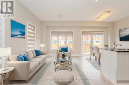 64 Fairlane Avenue, Barrie, ON - Indoor Photo Showing Living Room