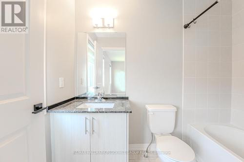 64 Fairlane Avenue, Barrie, ON - Indoor Photo Showing Bathroom