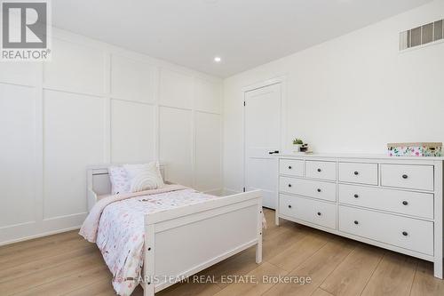 58 Girdwood Drive, Barrie, ON - Indoor Photo Showing Bedroom
