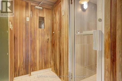 1605 - 298 Jarvis Street, Toronto, ON - Indoor Photo Showing Bathroom