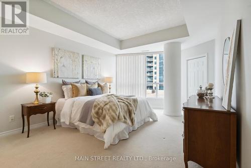 406 - 37 Ellen Street, Barrie (Lakeshore), ON - Indoor Photo Showing Bedroom