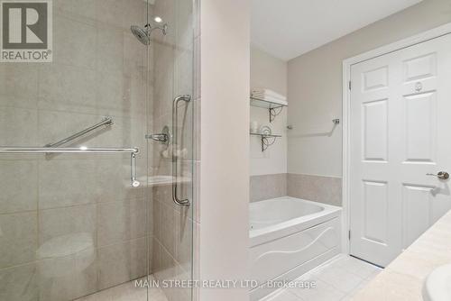 406 - 37 Ellen Street, Barrie (Lakeshore), ON - Indoor Photo Showing Bathroom