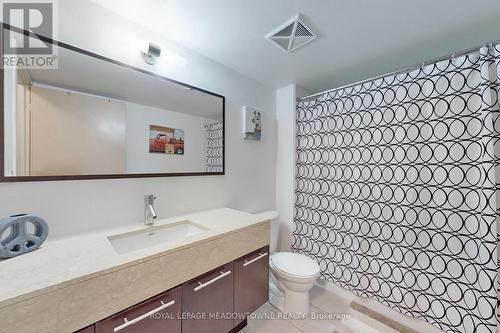 301 - 126 Simcoe Street, Toronto, ON - Indoor Photo Showing Bathroom