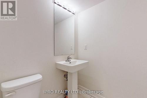 2614 Castlegate Crossing Circle, Pickering, ON - Indoor Photo Showing Bathroom