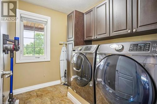 110 Patterson Parkway, Georgian Bluffs, ON - Indoor Photo Showing Laundry Room