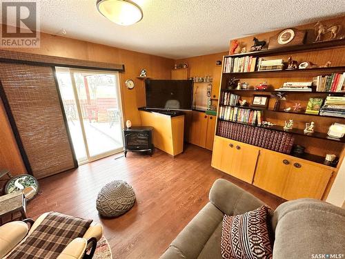 28 Hartney Bay, Weyburn, SK - Indoor