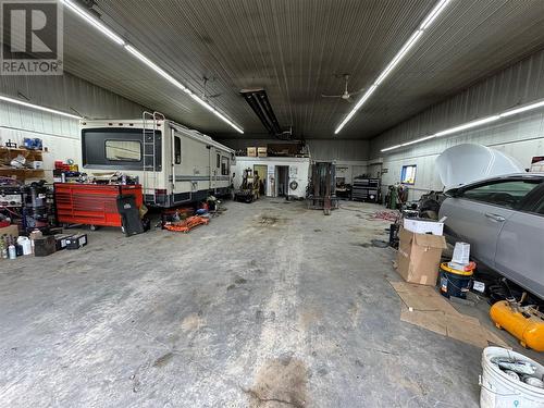 901 Connaught Avenue, Limerick, SK - Indoor Photo Showing Garage