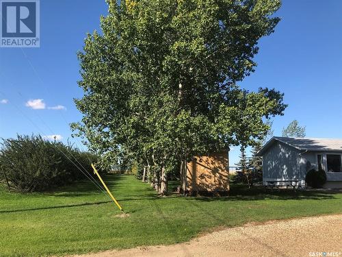 901 Connaught Avenue, Limerick, SK - Outdoor