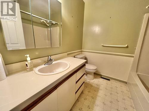 1871 Pinnacles Road, Quesnel, BC - Indoor Photo Showing Bathroom