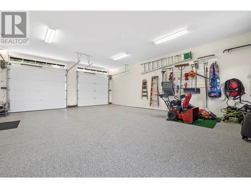 920 Stockley Street, Kelowna, BC - Indoor Photo Showing Garage