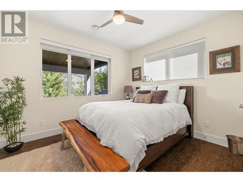 920 Stockley Street, Kelowna, BC - Indoor Photo Showing Bedroom