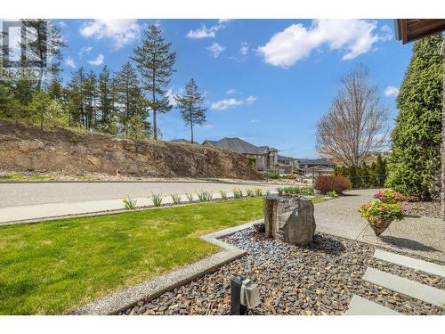 920 Stockley Street, Kelowna, BC - Outdoor